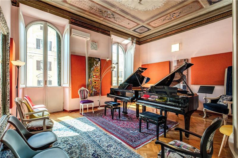 意大利羅馬國際音樂藝術學院（Accademia Internazionale di Musica E Arte di Roma）