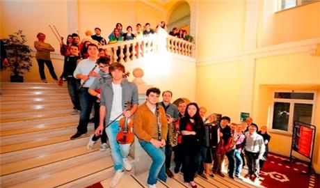 費(fèi)爾莫“約翰巴蒂斯塔·貝格勒西”音樂學(xué)院（CONSERVATORIO di FERMO 