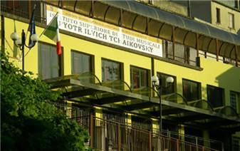 意大利諾切拉泰里內塞“柴可夫斯基”高等音樂研究院